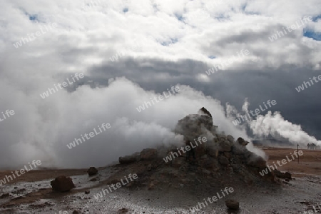 Der Norden Islands, Fumarole im Hochtemperaturfeld Namaskard am Myvatn-See