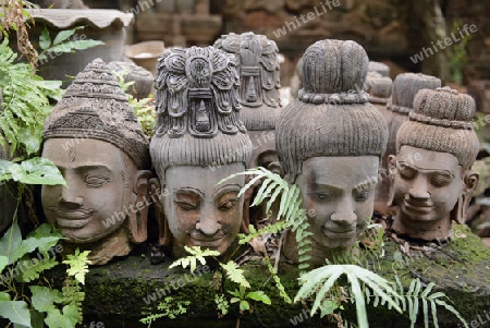 Traditionelle Figuren stehen im Garten von Ban Phor Linag Meuns Terracota Art zum Verkauf bereit dies im Terracota Garden in Chiang Mai im norden von Thailand in Suedostasien.