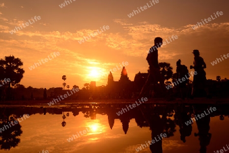 Tourists at the Angkor Wat in the Temple City of Angkor near the City of Siem Riep in the west of Cambodia.