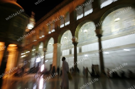 Asien, Naher Osten, Syrien, Damaskus,   Der Innenhof der  Omaijad Moschee im Souq und Altstadt von Damaskus in der Hauptstadt von Syrien. 