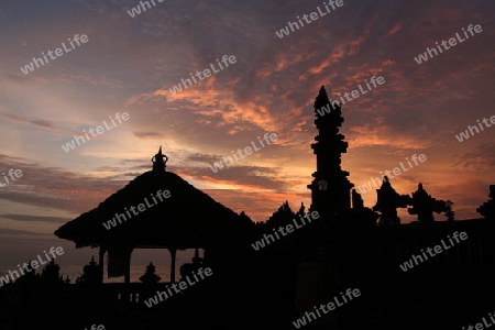 ASIEN, INDONESIEN, BALI, INSEL,  TEMPEL, TANAH LOT, LANDSCHAFT, MEER, STIMMUNG,  KULTUR, TRADITION,    