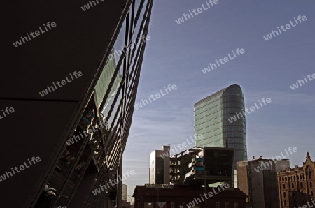 Medienhafen D?sseldorf-Haus vor dem Wind