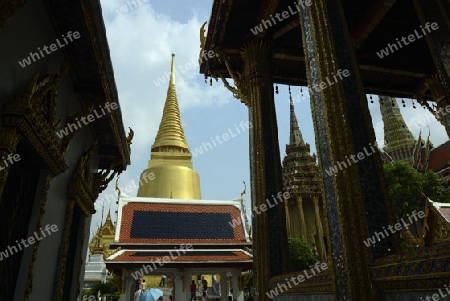 Der Wat Phra Kaew in der Stadt Bangkok in Thailand in Suedostasien.