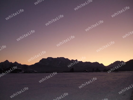 Sonnenuntergang hinter der Zugspitze