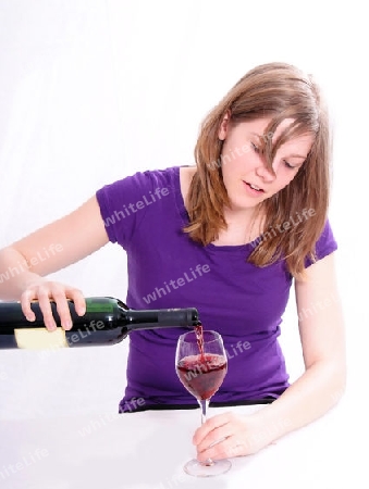 Frau mit Rotwein