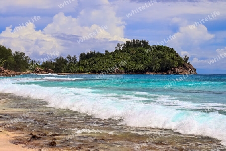 Sunny day beach view on the paradise islands Seychelles.