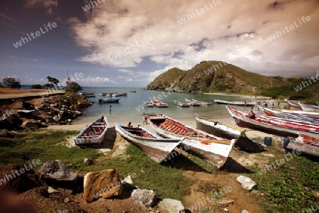 Suedamerika, Karibik, Venezuela, Isla Margarita, Pampatar, Strand, Beach, Fischerdorf, Fischerboot, Holzboot, Bucht, Landschaft,  Meer, 