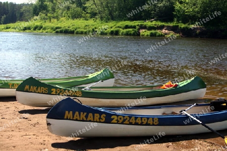 Kanu Fahren auf den Fluss Gauja in Sigulad oestlich von Riga der Hauptstadt von Lettland im Baltikum in Osteuropa.  