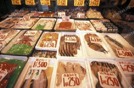 a fish Shop in the City centre of Tokyo in Japan in Asia,



