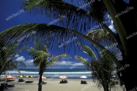 Ein Strand an der Kuta Beach in der Kuta Bay im Sueden von Bali auf der Insel Bali in Indonesien.