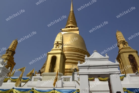 Der Wat Bowonniwet Tempel in Stadtteil Banglamphu in der Hauptstadt Bangkok von Thailand in Suedostasien.