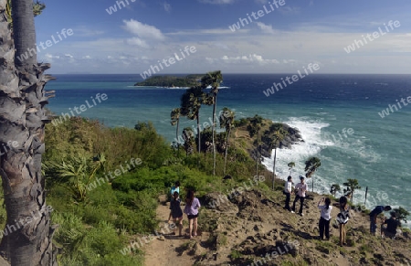 Der Aussichtspunkt Kap Promthep bei der Rawai Beach im sueden der Insel Phuket im sueden von Thailand in Suedostasien.