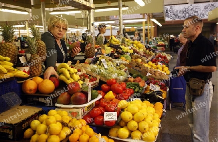 Die Markthalle in der Altstadt von Riga der Hauptststadt von Lettland im Baltikum in Osteuropa.  