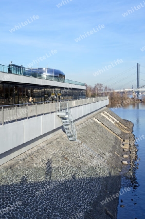 Medienhafen D?sseldorf - Kai und Aussichtsplattform