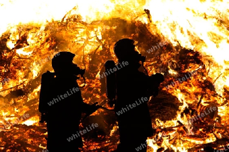 Feuerwehr bei der Arbeit