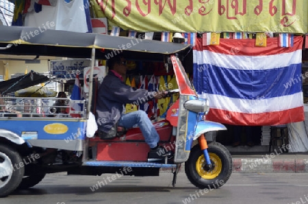 Eine Strassenszene im Stadtteil Banglamphu in der Hauptstadt Bangkok von Thailand in Suedostasien.