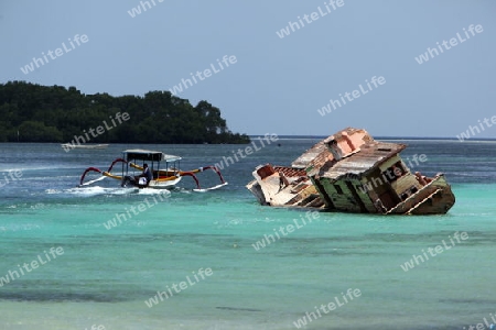 Asien, Suedost, Indonesien, Bali, Insel, Nusa Lembongan, Jungutbatu, Nusa Ceningan,  Meer, Boot, Frack, Holzboot, Gestrandet,       (Urs Flueeler) 