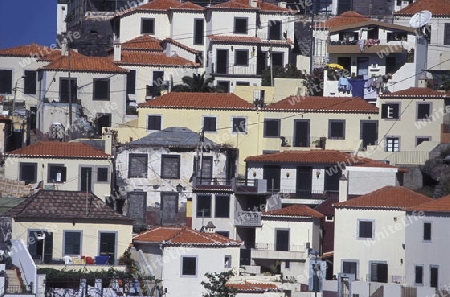 Das Fischerdorf Camara de Lobos auf der Insel Madeira im Atlantischen Ozean