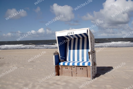 Strandkorb am Strand von Sylt