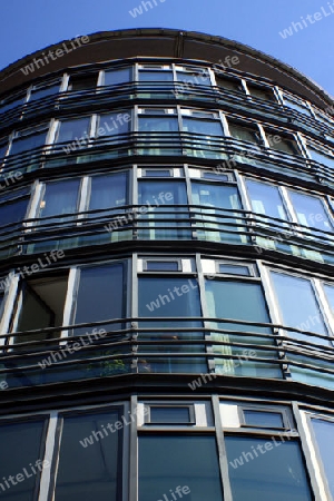 glassfassade in berlin