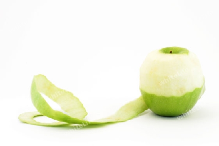 Peeled apple