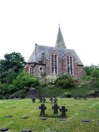 Bad Bertrich Soldatenfriedhof und Kirche