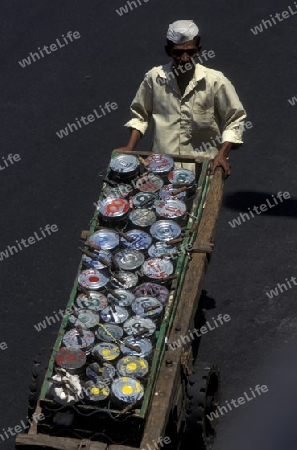 a Dhaba Wallahs food service in the city of Bombai or Mumbai in India.