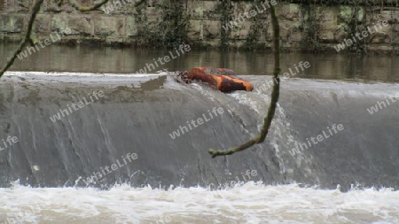 Kleiner Wasserfall