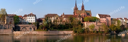 Stadt Basel im Morgenlicht