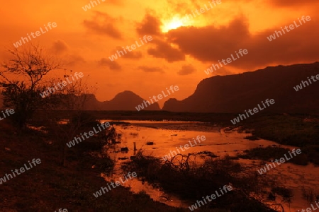 Die Landschaft des Khao Sam Roi Yot Nationalpark am Golf von Thailand im Suedwesten von Thailand in Suedostasien