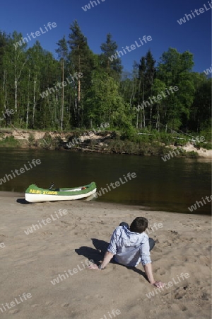 Kanu Fahren auf den Fluss Gauja in Sigulad oestlich von Riga der Hauptstadt von Lettland im Baltikum in Osteuropa.  