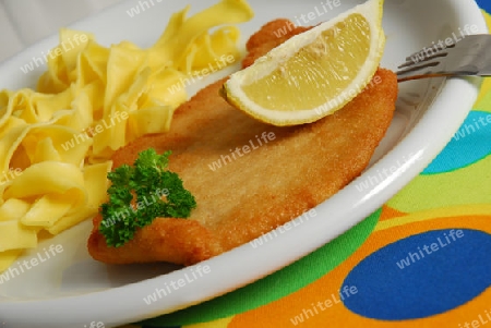 Wienerschnitzel mitz Teigwaren