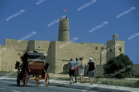 Das Ribat Kloster in der Altstadt oder Medina von Monastir am Mittelmeer  in Tunesien in Nordafrika.  