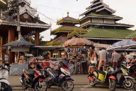 Eine Strassenkueche im Dorf  Pai im norden von Thailand in Suedostasien.