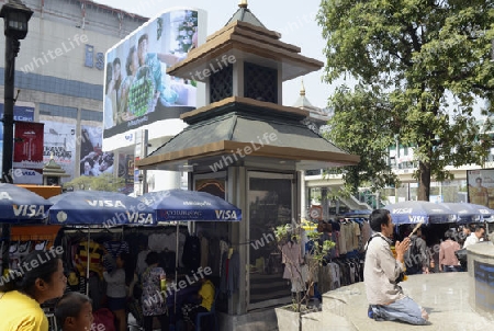 Die Skyline im Stadtgebiet um Pratunam im Zentrum der Hauptstadt Bangkok von Thailand in Suedostasien.