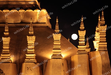 Der Wat That Luang in Vientiane der Hauptstadt von Laos in Suedostasien. 