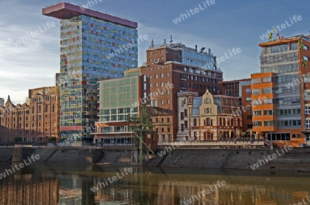 Medienhafen D?sseldorf / Colorium, Speditionsstrasse und Handelshafen