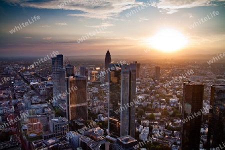 Sonnenuntergang ?ber Frankfurt am Main