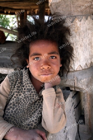 Kinder einer Bauernfamilie in einem Bauerndorf beim Bergdorf Maubisse suedlich von Dili in Ost Timor auf der in zwei getrennten Insel Timor in Asien. 