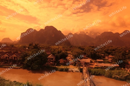 Die Landschaft von Vang Vieng in der Bergregion der Nationalstrasse 13 zwischen Vang Vieng und Luang Prabang in Zentrallaos von Laos in Suedostasien. 