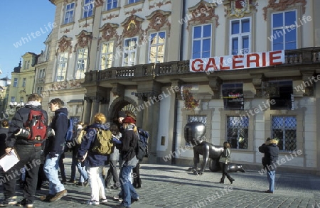 Eine Gasse in der Altstadt von Prag der Hauptstadt der Tschechischen Republik.