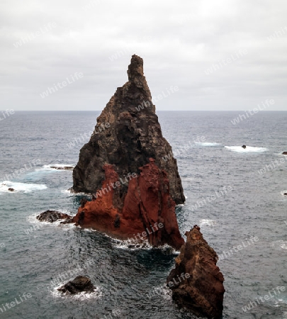 Bizarre Felsen vor der Halbinsel Sao Lourenco