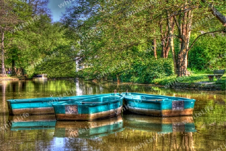 Ein See mit Booten ( HDR) 