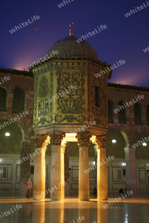 Asien, Naher Osten, Syrien, Damaskus,   Der Innenhof der  Omaijad Moschee im Souq und Altstadt von Damaskus in der Hauptstadt von Syrien. 