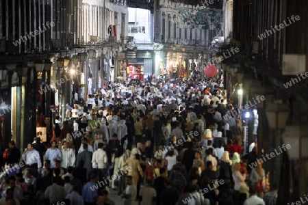 Der Souq oder Markt in der Altstadt und Hauptstadt von Syrien und Grossstadt von Damaskus in der uebersicht, Syrien 