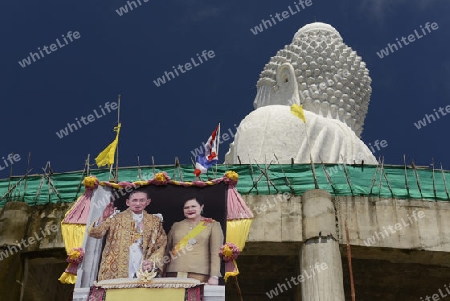 Der Grosse Buddha im Wat Chalong in den Bergen im sueden der Insel Phuket im sueden von Thailand in Suedostasien.