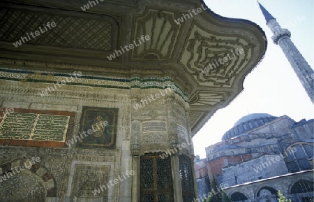 Die Aya Sofia Moschee im Stadtteil Sultanahmet in Istanbul in der Tuerkey.