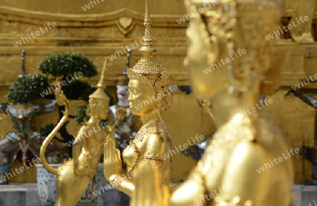 Der Wat Phra Kaew in der Stadt Bangkok in Thailand in Suedostasien.