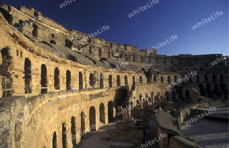 Das Kolloseum in El Jem im zentralen Tunesien in Nordafrika.