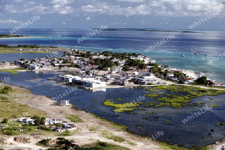 Suedamerika, Karibik, Venezuela, Los Roques, Insel, Atoll, Archipfel, Klima, Reef, Dorfinsel, Landschaft, Rundsicht, Sicht vom Bergspitz, Dorf, Uebersicht, 